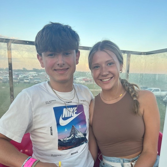 Meet your Posher, Carson - Picture 1 of 1